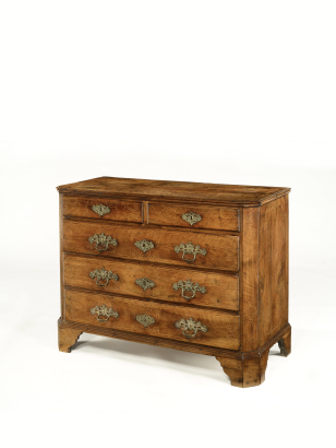 18th Century Walnut Chest of Drawers