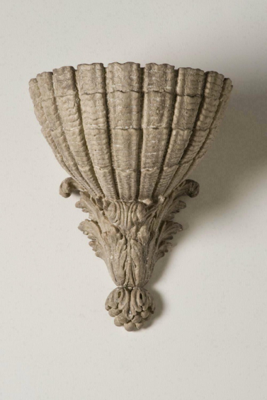 Scallop Shell Uplighter